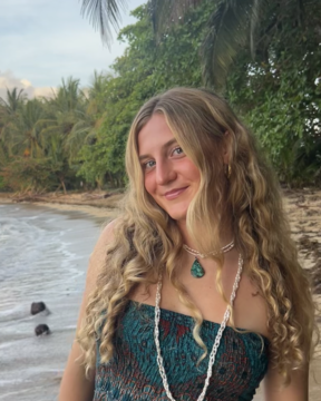 Olive Nye in Panama