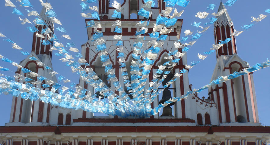 architecture with blue and white decor