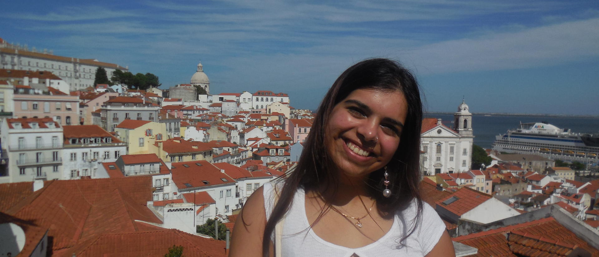 Pre-health student studying abroad in Portugal